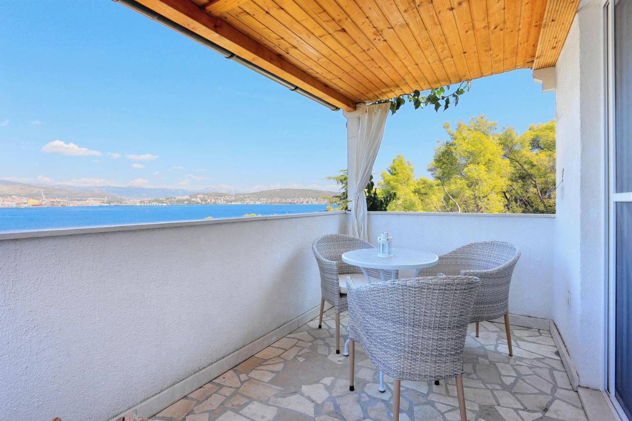 Apartments By The Sea Okrug Donji, Ciovo - 12502 Okrug Gornji Buitenkant foto