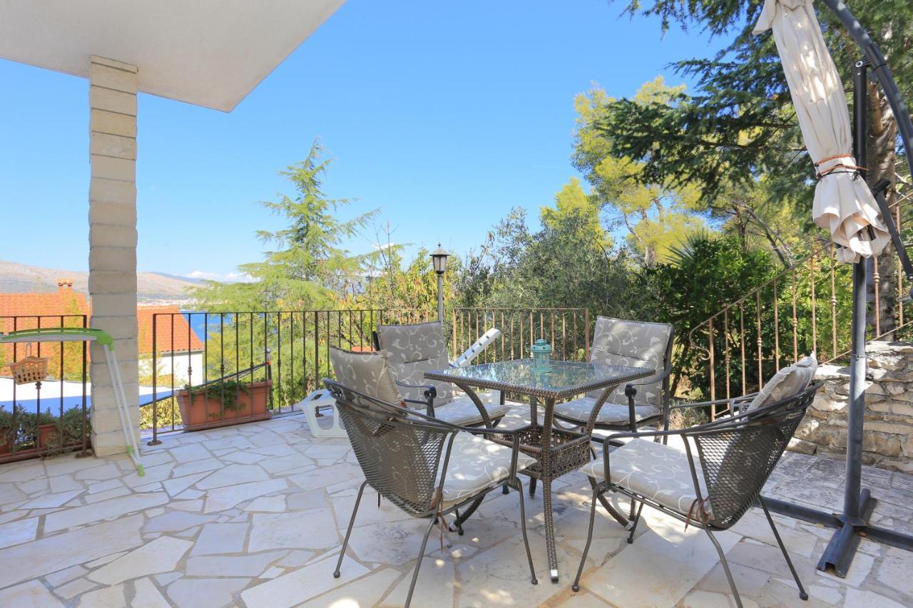 Apartments By The Sea Okrug Donji, Ciovo - 12502 Okrug Gornji Buitenkant foto